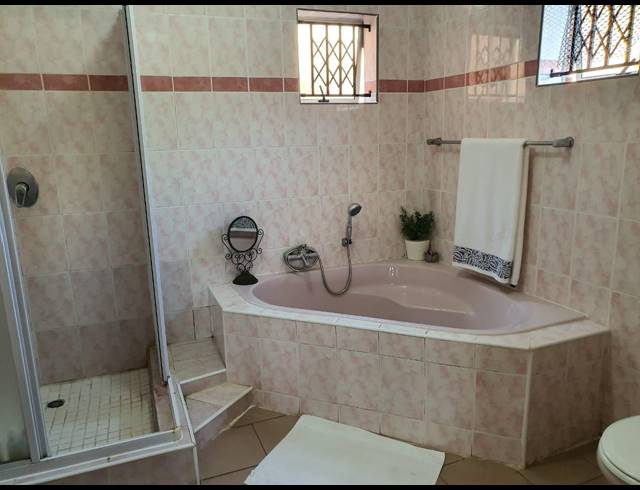 4 BEDROOM HOUSE RENTED IN ILLOVO GLEN